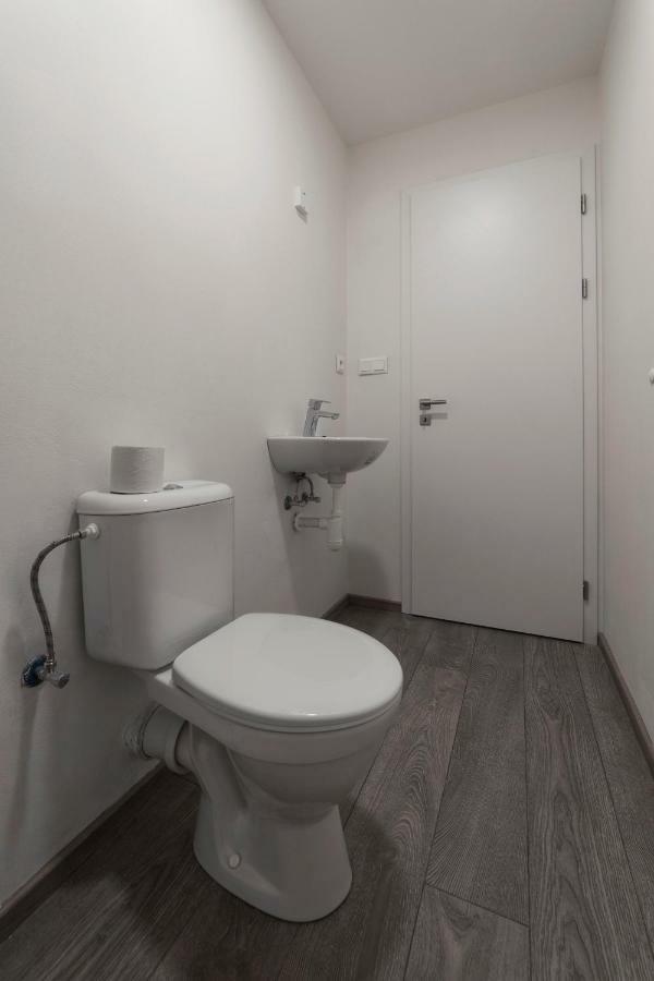 Hostel Homér Libeň Prague Extérieur photo